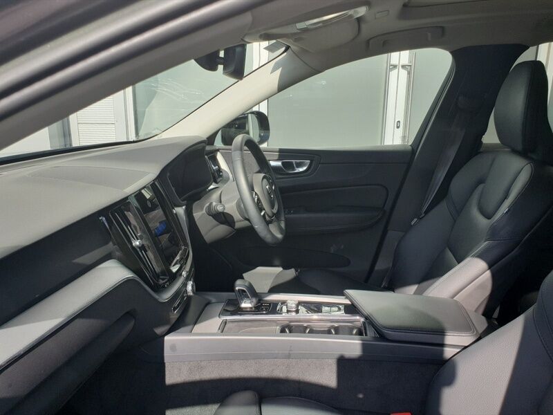 More views of Volvo XC60