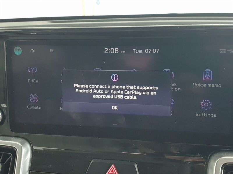 More views of Kia Sorento