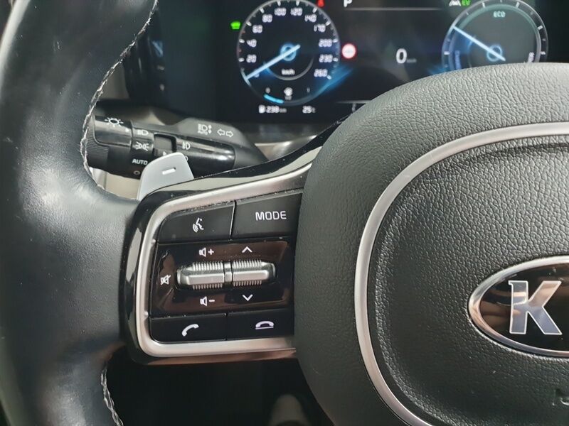 More views of Kia Sorento