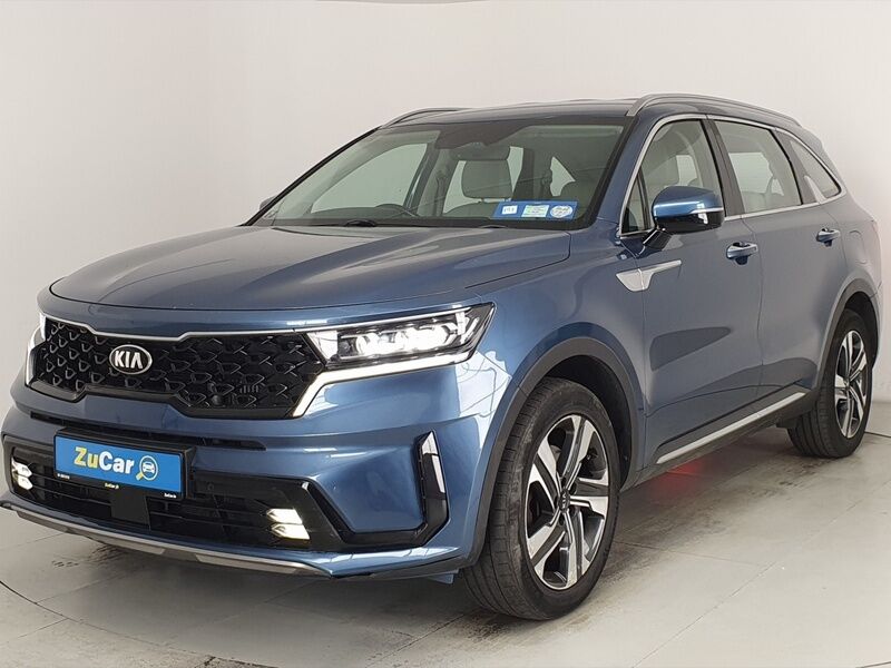 More views of Kia Sorento