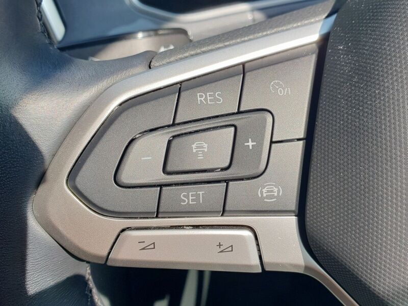 More views of Volkswagen T-Roc
