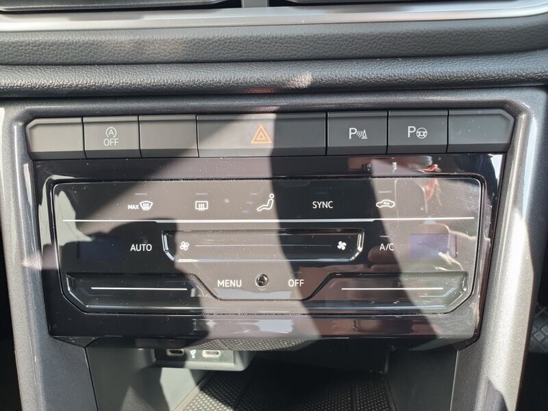 More views of Volkswagen T-Roc