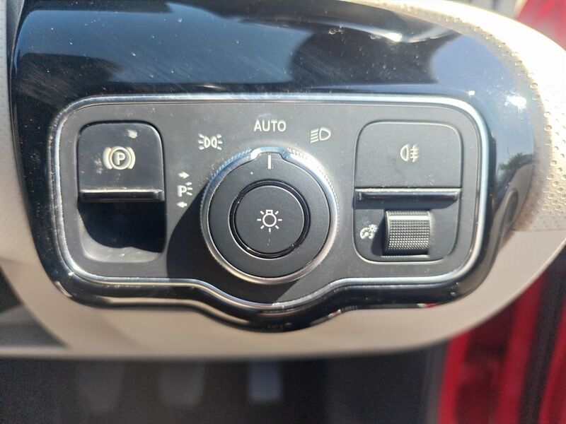 More views of Mercedes-Benz CLA