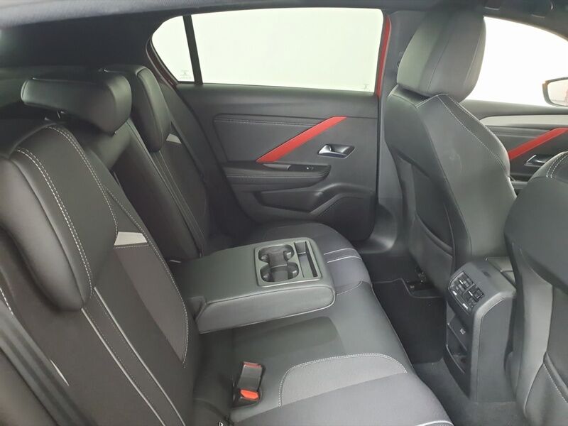 More views of Opel Astra
