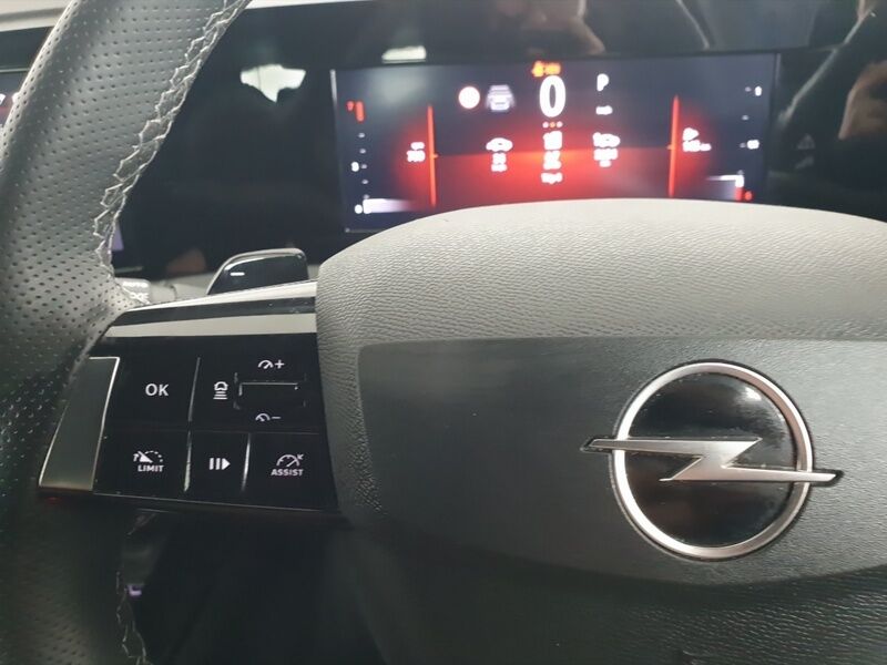 More views of Opel Astra