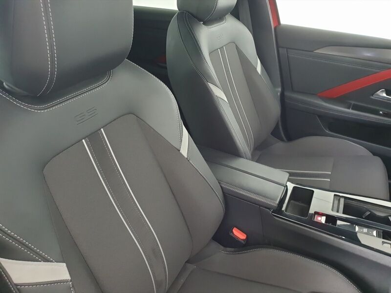 More views of Opel Astra
