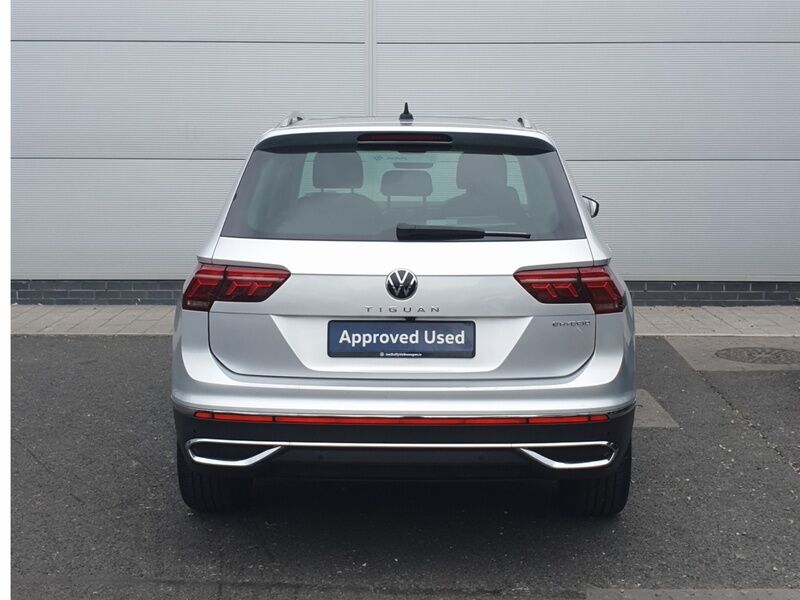 More views of Volkswagen Tiguan
