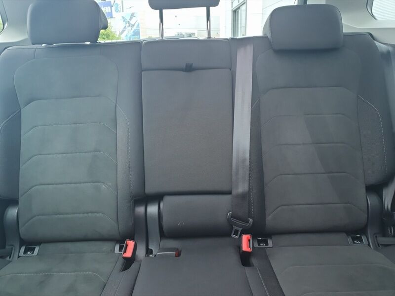 More views of Volkswagen Tiguan