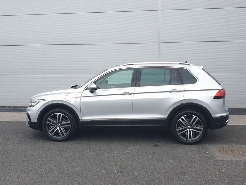 More views of Volkswagen Tiguan