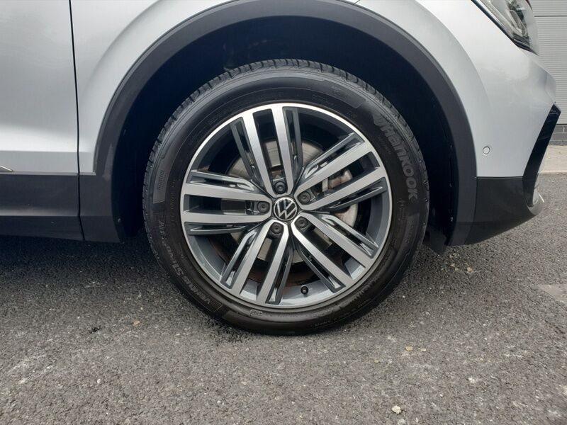 More views of Volkswagen Tiguan