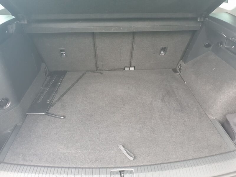 More views of Volkswagen Tiguan