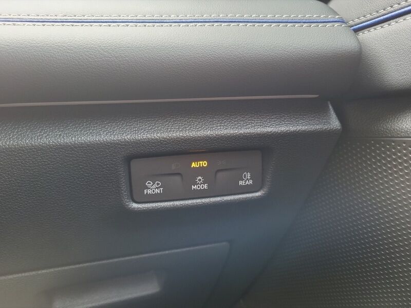 More views of Volkswagen Tiguan