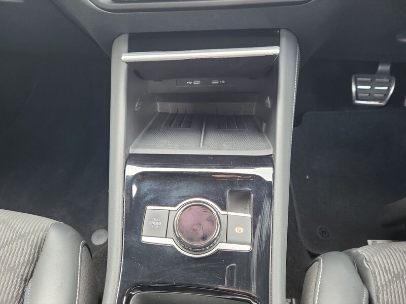 More views of Volkswagen Tiguan