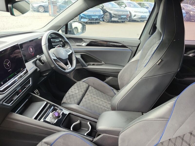 More views of Volkswagen Tiguan