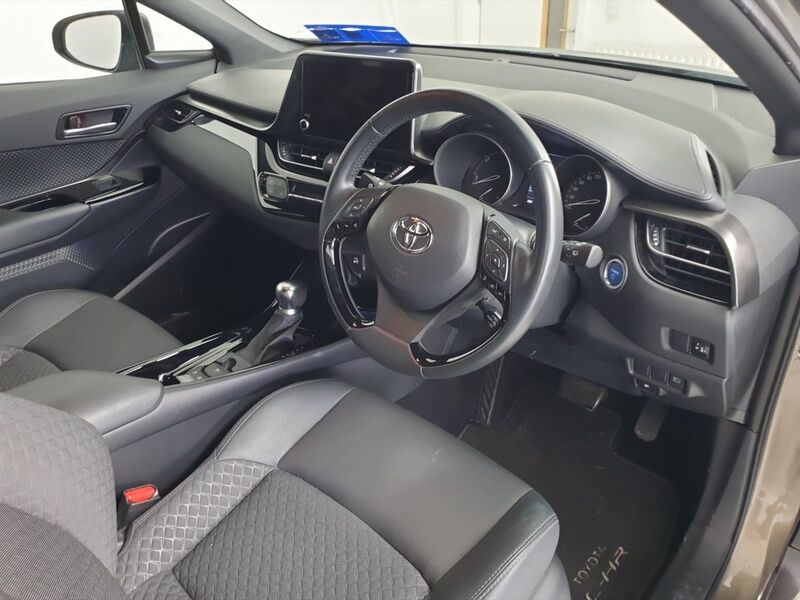 More views of Toyota C-HR