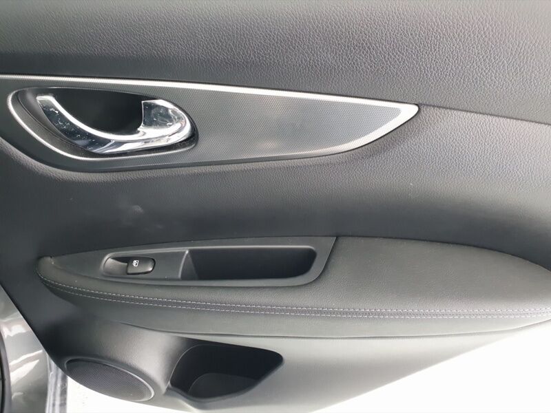 More views of Nissan Qashqai