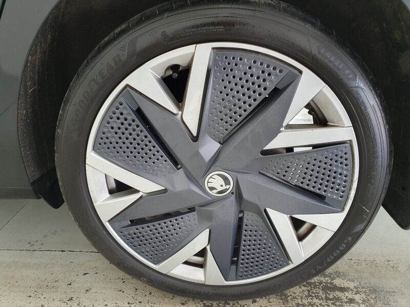 More views of Skoda Superb