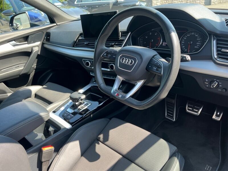 More views of Audi Q5