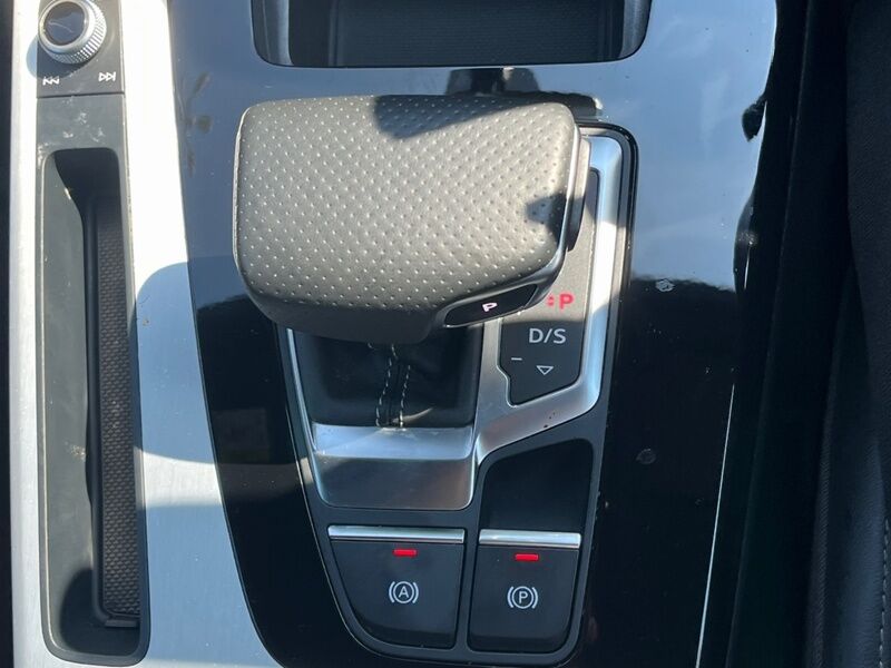 More views of Audi Q5