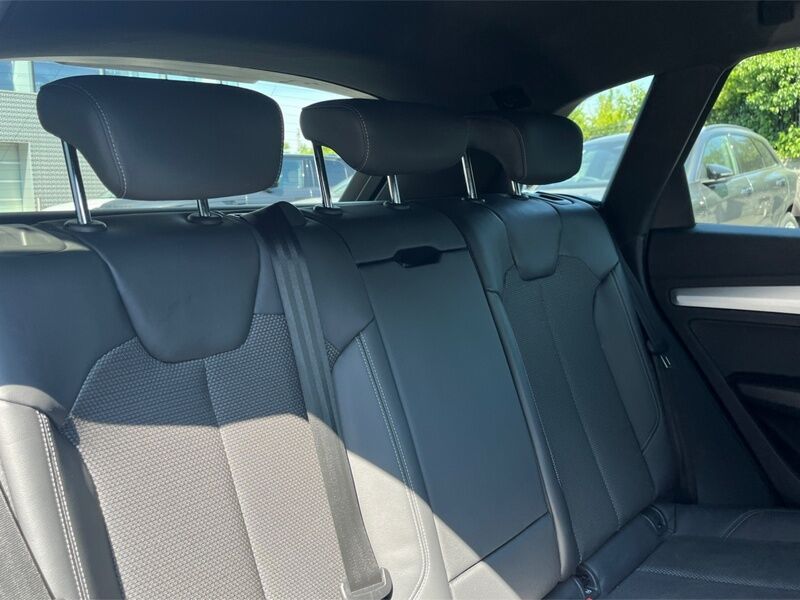 More views of Audi Q5
