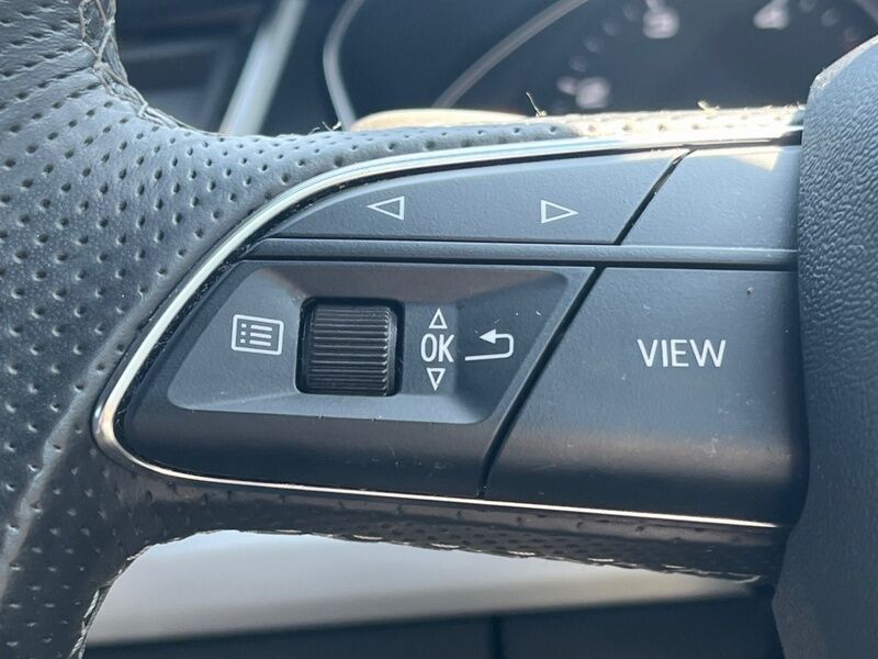 More views of Audi Q5