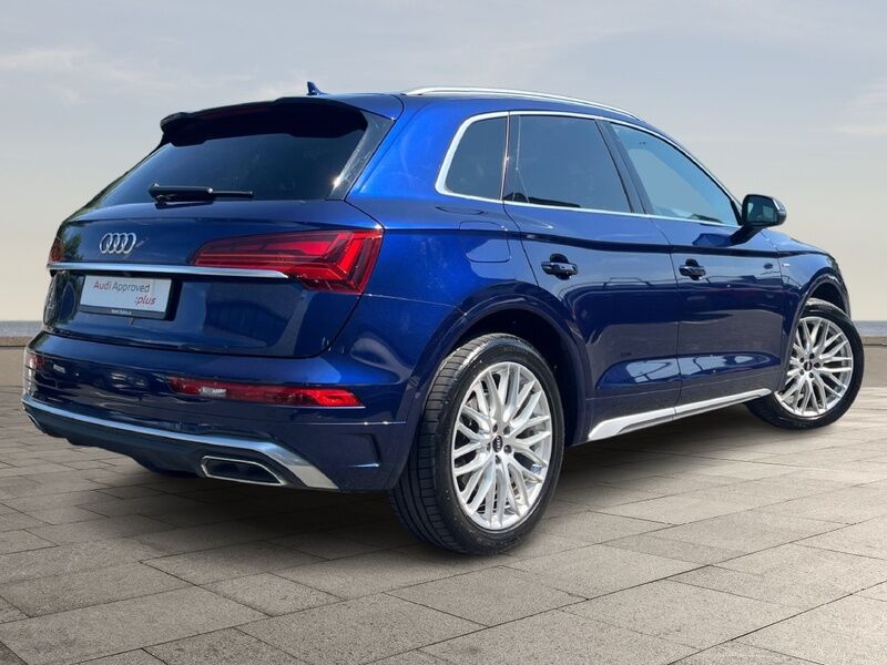 More views of Audi Q5