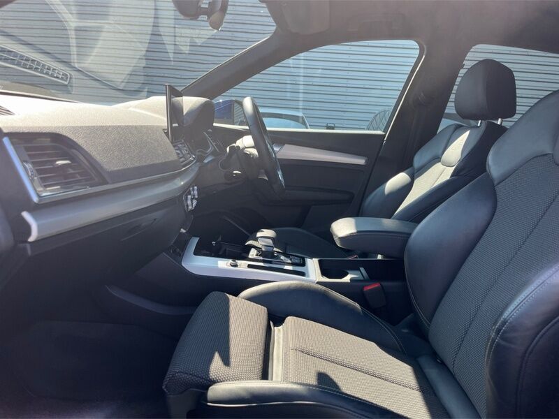 More views of Audi Q5