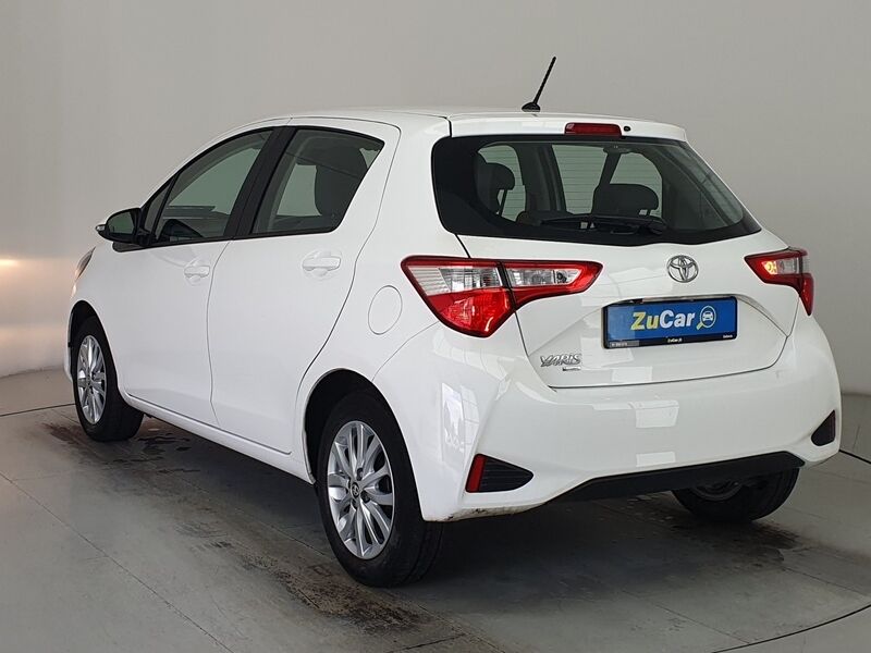 More views of Toyota Yaris