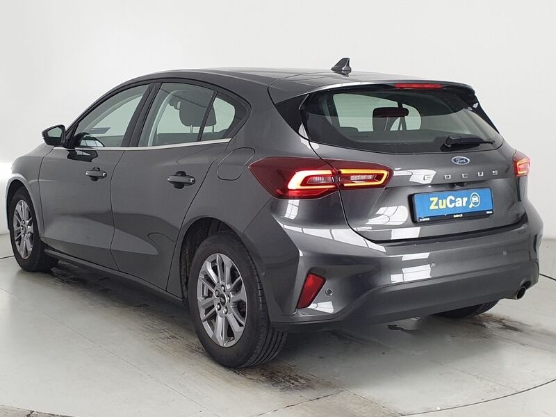 More views of Ford Focus