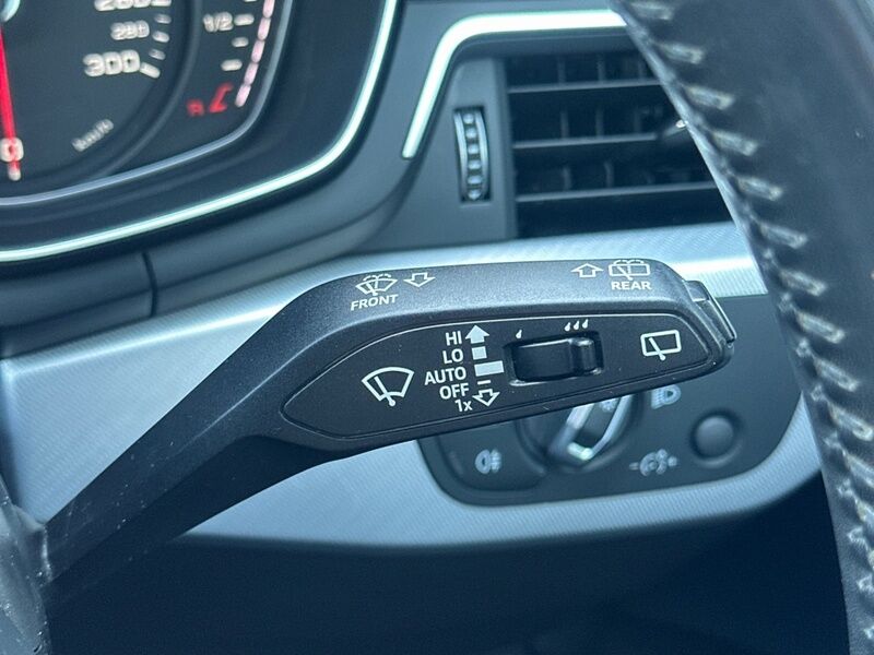 More views of Audi A4