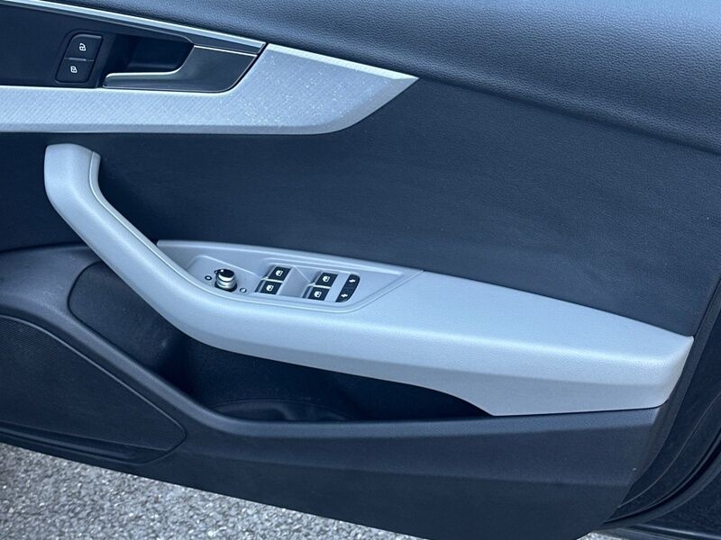More views of Audi A4