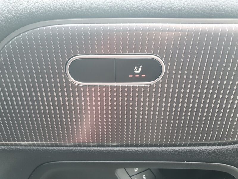 More views of Mercedes-Benz EQA