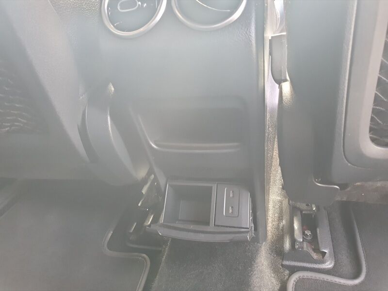 More views of Mercedes-Benz EQA