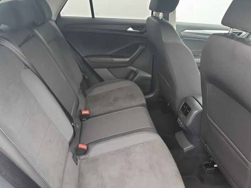 More views of Volkswagen T-Roc