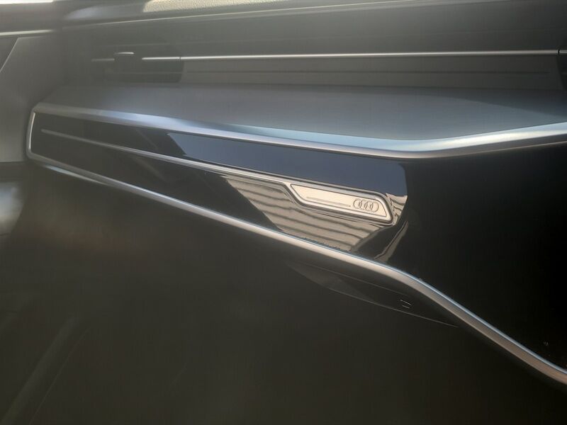 More views of Audi A6