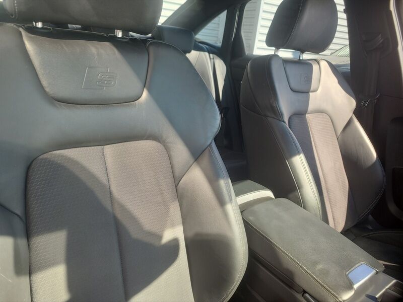 More views of Audi A6