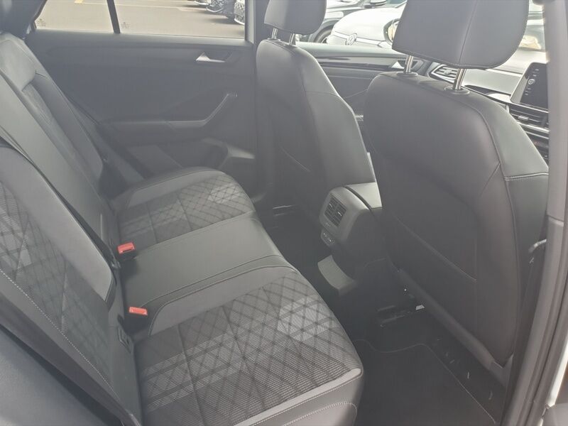 More views of Volkswagen T-Roc