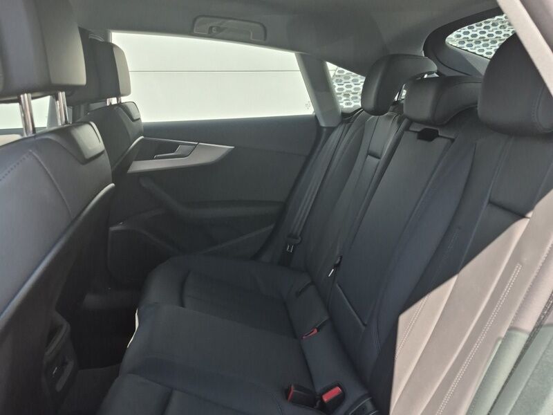 More views of Audi A5