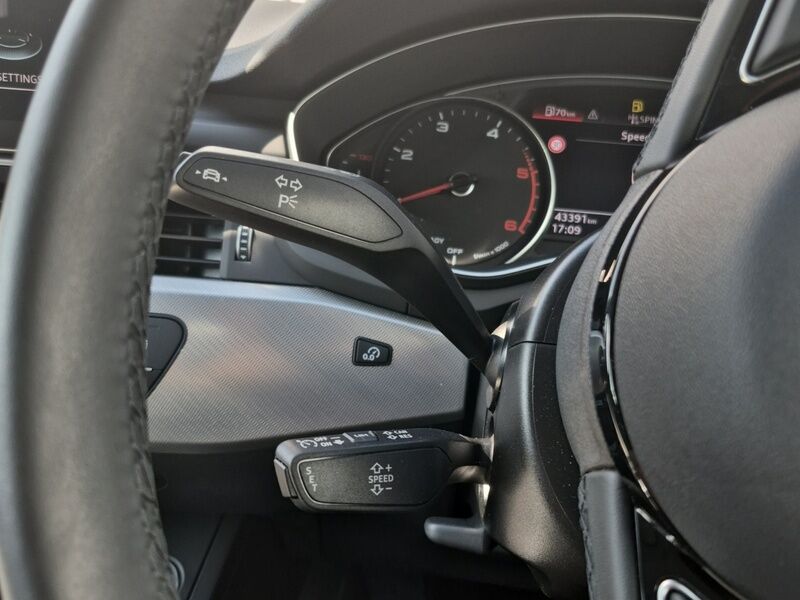 More views of Audi A5
