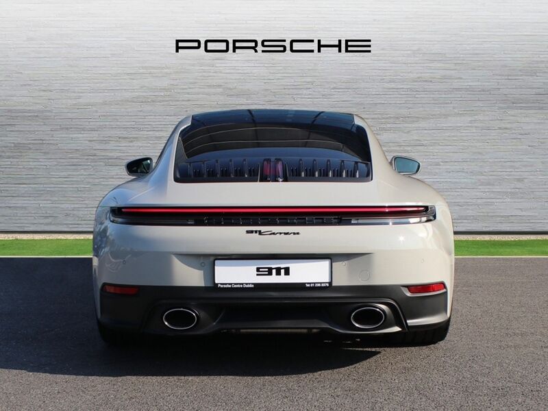 More views of Porsche 911