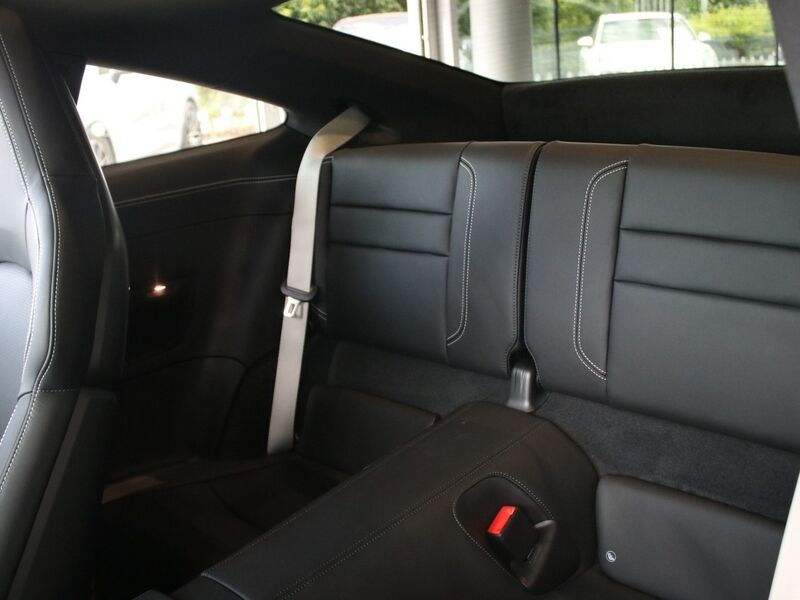 More views of Porsche 911