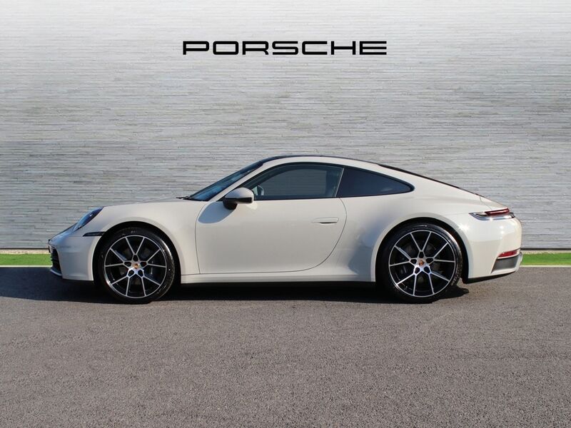 More views of Porsche 911
