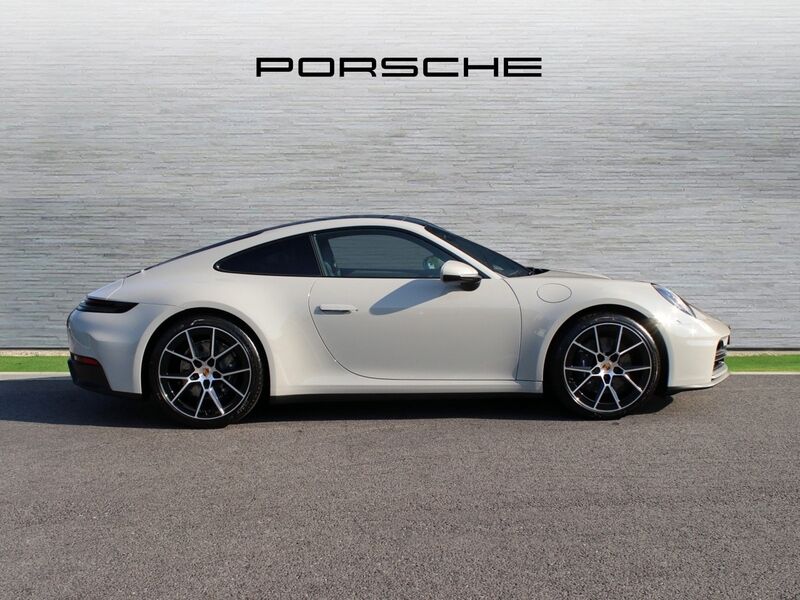 More views of Porsche 911