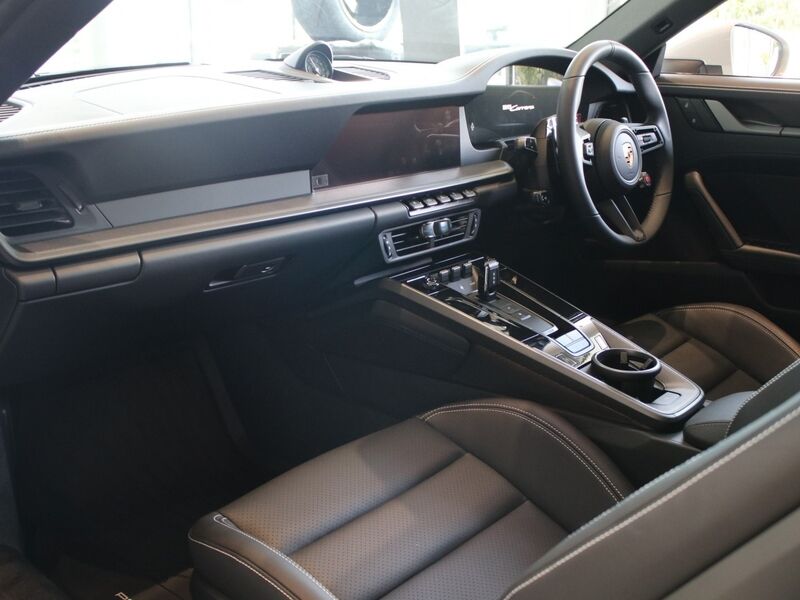 More views of Porsche 911