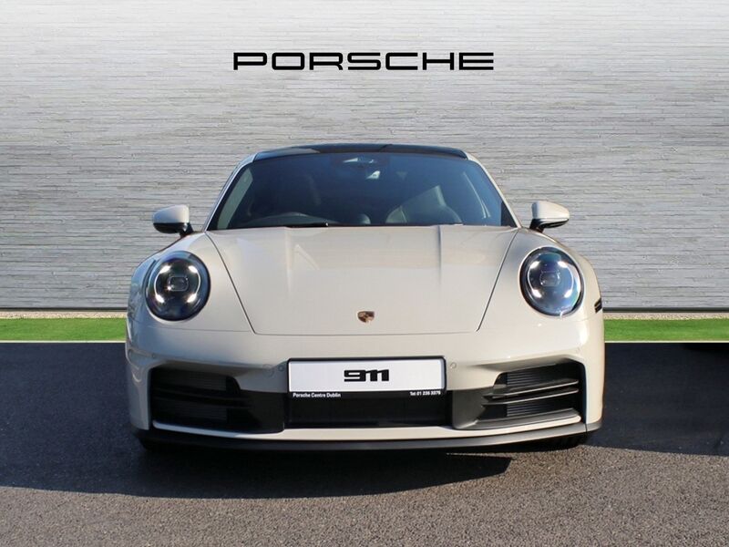 More views of Porsche 911