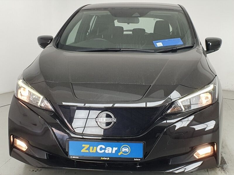 More views of Nissan Leaf
