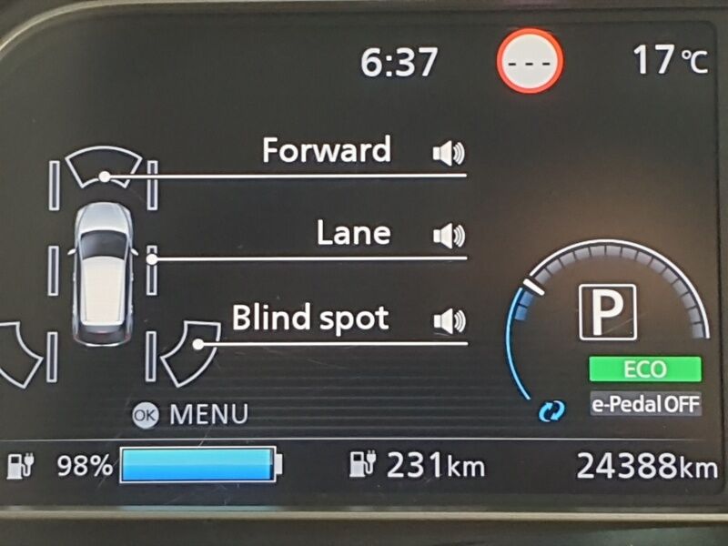 More views of Nissan Leaf