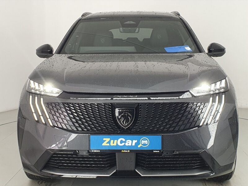 More views of Peugeot 5008