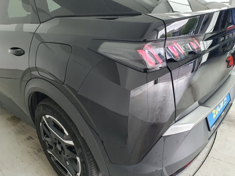 More views of Peugeot 3008