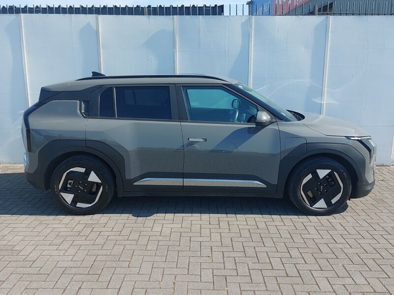 More views of Kia EV3